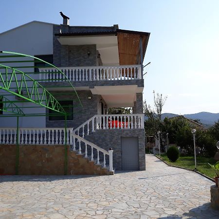 Guest House Xhuljon Berat Zewnętrze zdjęcie