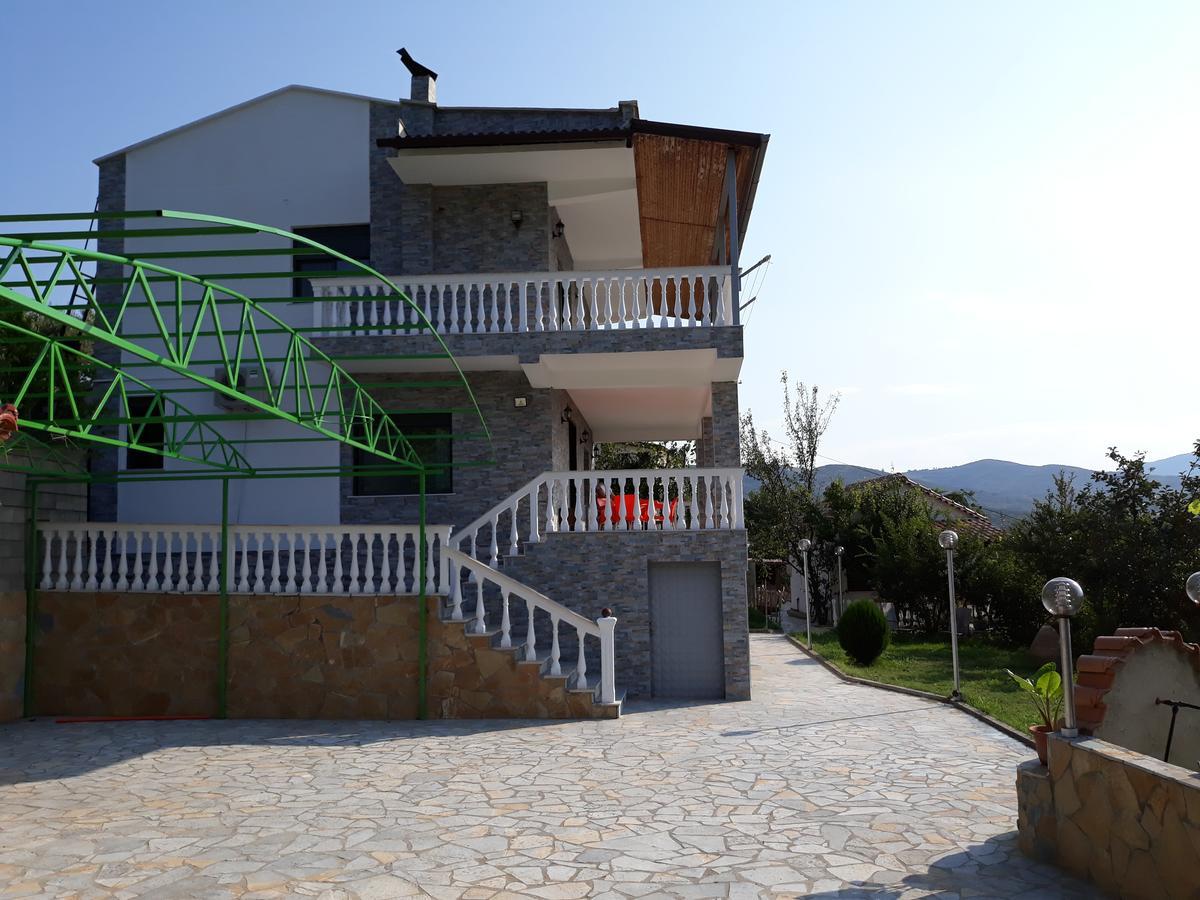 Guest House Xhuljon Berat Zewnętrze zdjęcie